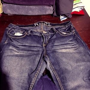 Rue 21 Crop Cuffed Capri Distressed Jeans